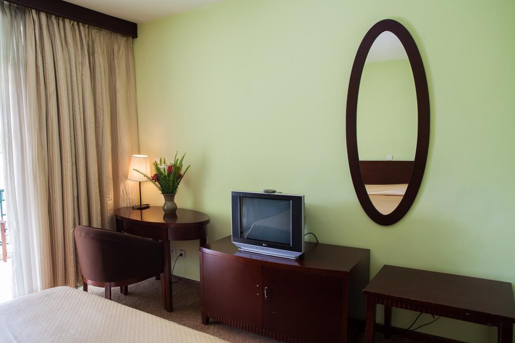 Gorillas Volcanoes Hotel Ruhengeri Zimmer foto